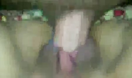 بازی با سک با دکتر اسباب بازی او (سرسبز)